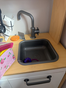 игровая кухня IKEA с аксессуаром (4 фото из 4)