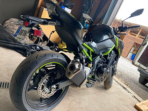 2022 Kawasaki Z900 92 kW (9 foto / 10)