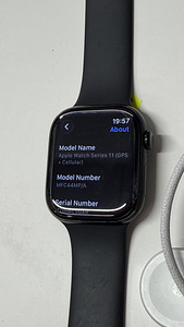 Apple Watch 11 LTE 46mm Black в хорошем состоянии (2 фото из 4)