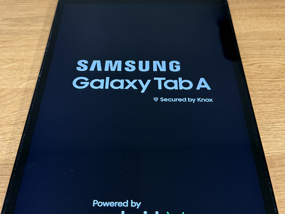 Samsung Galaxy Tab A 2019 10.1 LTE 32Gb в хорошем состоянии