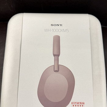 Наушники Sony WH-1000XM5, новые