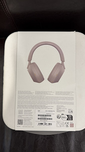 Наушники Sony WH-1000XM5, новые (2 фото из 2)