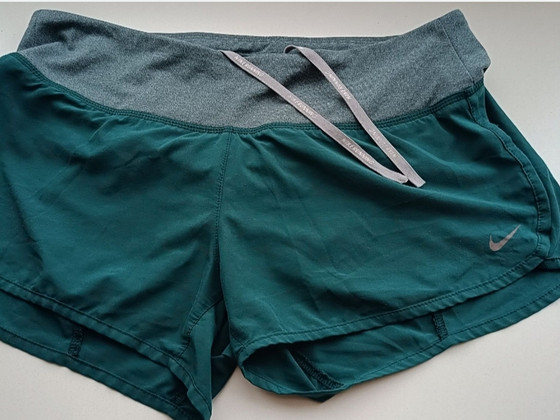 NIKE Dri Fit shorts S