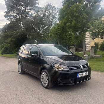 Volkswagen Touran , 2012