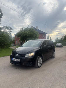 Volkswagen Touran, 2012 (2 фото из 8)