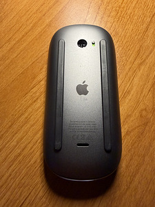 Apple Magic Mouse Black (2 фото из 2)