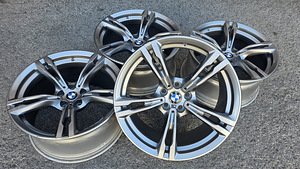 R19 5x112 Originaal BMW M5 F90 Styling M705 8043663 (1 foto / 6)