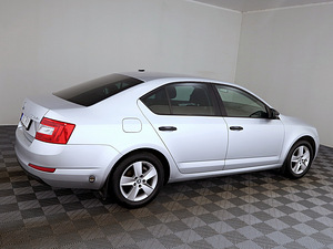 Skoda Octavia Comfortline Facelift LPG 1.2 63kW (3 фото из 8)