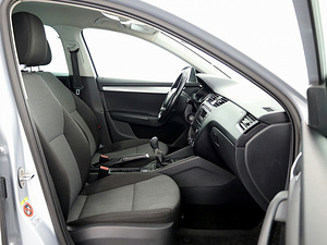 Skoda Octavia Comfortline Facelift LPG 1.2 63kW (6 фото из 8)