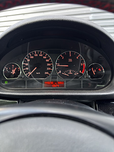 BMW 320d 110kw e46 (10 фото из 10)