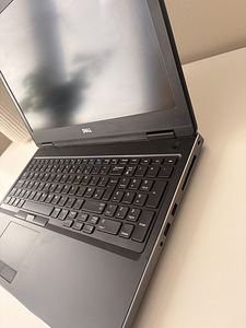 Dell Precision 7530 (3 фото из 6)