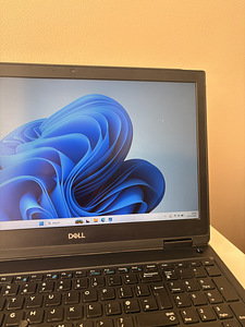 Dell Precision 7530 (5 фото из 6)