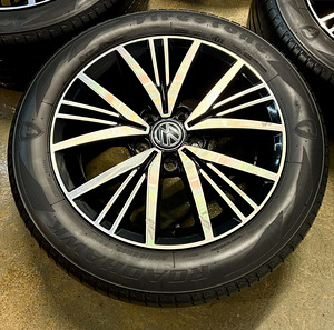 Volkswagen 5x112 R16 veljed rehvidega (6 foto / 6)