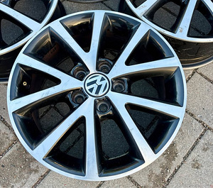 Volkswagen 5x112 R16 диски (2 фото из 10)