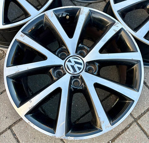 Volkswagen 5x112 R16 диски (4 фото из 10)