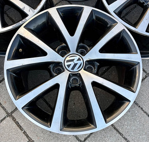 Volkswagen 5x112 R16 диски (5 фото из 10)