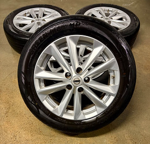 NISSAN 5x114.3 R17 диски + датчики (1 фото из 6)