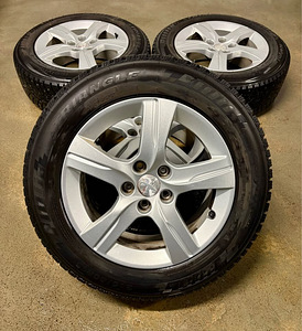 Peugeot 5x108 R16 диски с зимней резиной (1 фото из 6)
