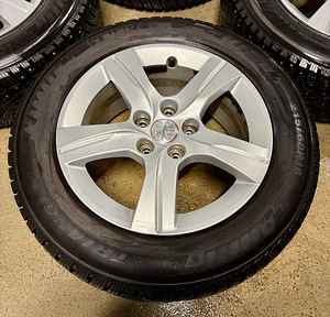Peugeot 5x108 R16 диски с зимней резиной (5 фото из 6)