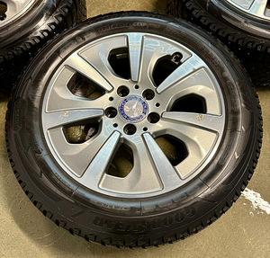 Mercedes-Benz 5x112 R16 диски с зимней резиной (5 фото из 6)