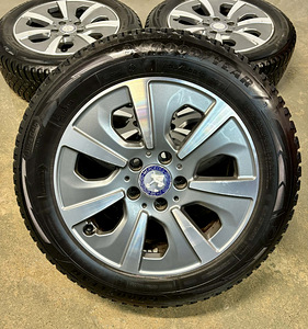 Mercedes-Benz 5x112 R16 диски с зимней резиной (1 фото из 6)