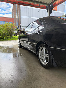 Mercedes-Benz S500 4Matic 2004 W220 (3 фото из 15)