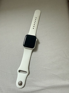 Apple Watch SE 2-го поколения GPS 40 мм (4 фото из 7)