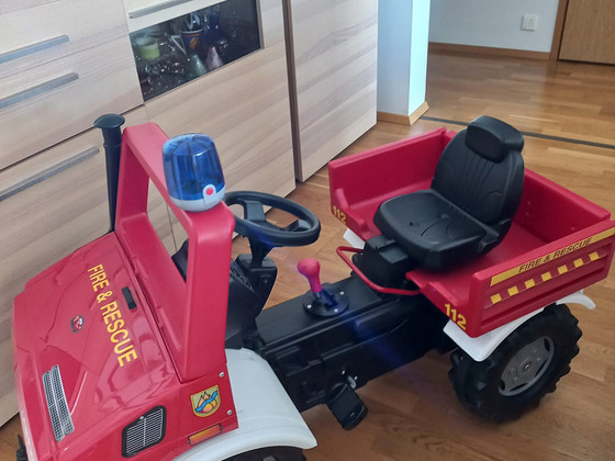 Laste pedaaliauto / pedaalauto