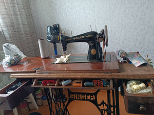 Швейные машины (4 фото из 8)