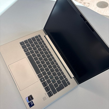 HP EliteBook 640 G11