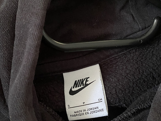 Must Nike'i originaal pusa (suurus S)