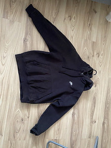 Must Nike'i originaal pusa (suurus S) (2 foto / 2)