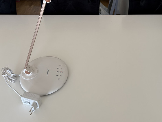 Настольная лампа TIROSS TS1806 LED