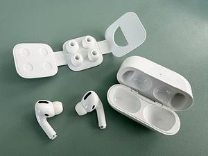 Apple AirPods Pro 1 (2 фото из 4)
