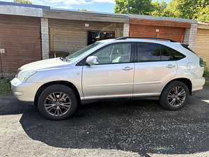 Lexus RX350. 2010 bensiin-gaas .318985km (2 foto / 13)