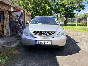 Lexus RX350. 2010 bensiin-gaas .318985km (3 foto / 13)