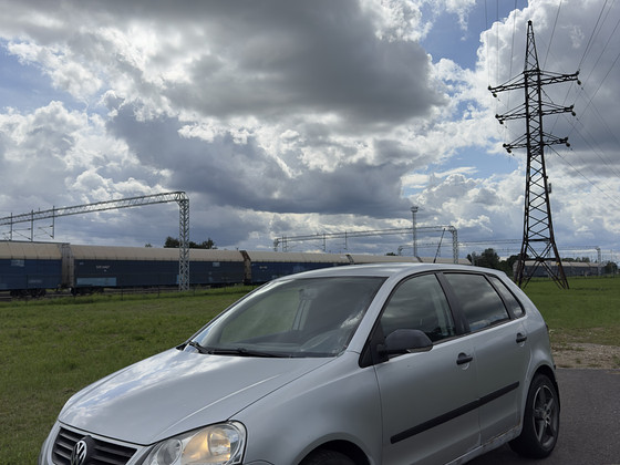 VOLKSWAGEN POLO 2007 г. 1.4i 55kw автомат