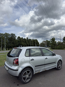 VOLKSWAGEN POLO 2007 г. 1.4i 55kw автомат (3 фото из 5)
