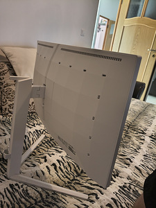 Монитор Philips 27' (2 фото из 3)
