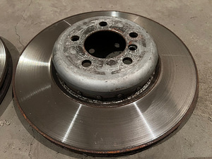 Kasutatud BMW Передние тормозные диски 370mm (3 фото из 4)