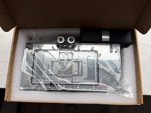 Alphacool Core GeForce RTX 4090 Suprim with Backplate (1 foto / 2)