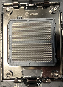 X870E Taichi Lite (3 фото из 10)