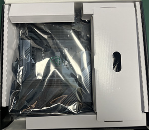 X870E Taichi Lite (9 фото из 10)