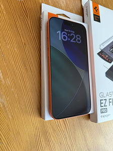 Apple iPhone 17 Pro Max 256GB Cosmic Orange, Как новый! (2 фото из 8)