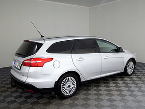 Ford Focus Comfort 1.0 92kW (3 фото из 9)