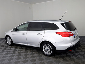Ford Focus Comfort 1.0 92kW (4 фото из 9)