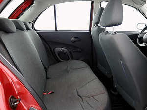 Nissan Micra Elegance 1.2 48kW (7 фото из 7)