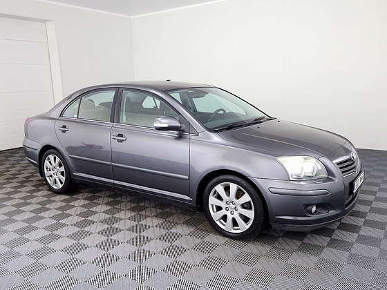 Toyota Avensis Linea Sol Facelift 2.0 108kW
