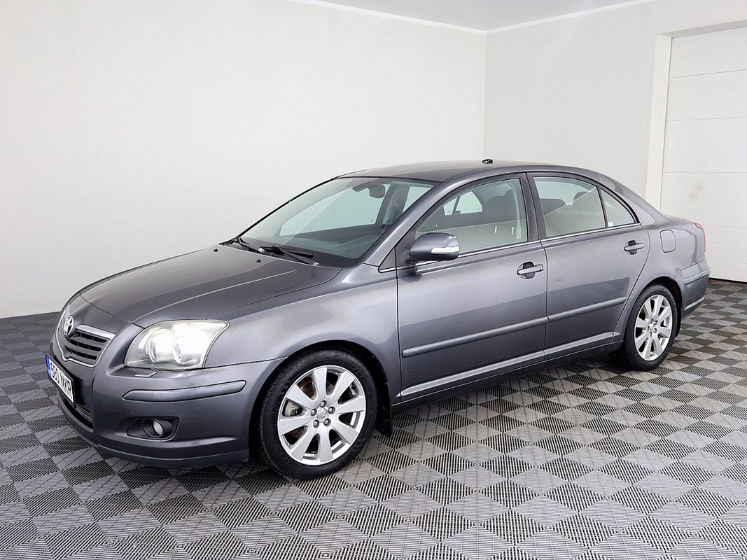 Toyota Avensis Linea Sol Facelift 2.0 108kW