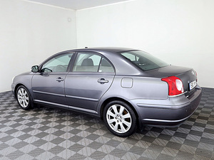Toyota Avensis Linea Sol Facelift 2.0 108kW (4 фото из 8)